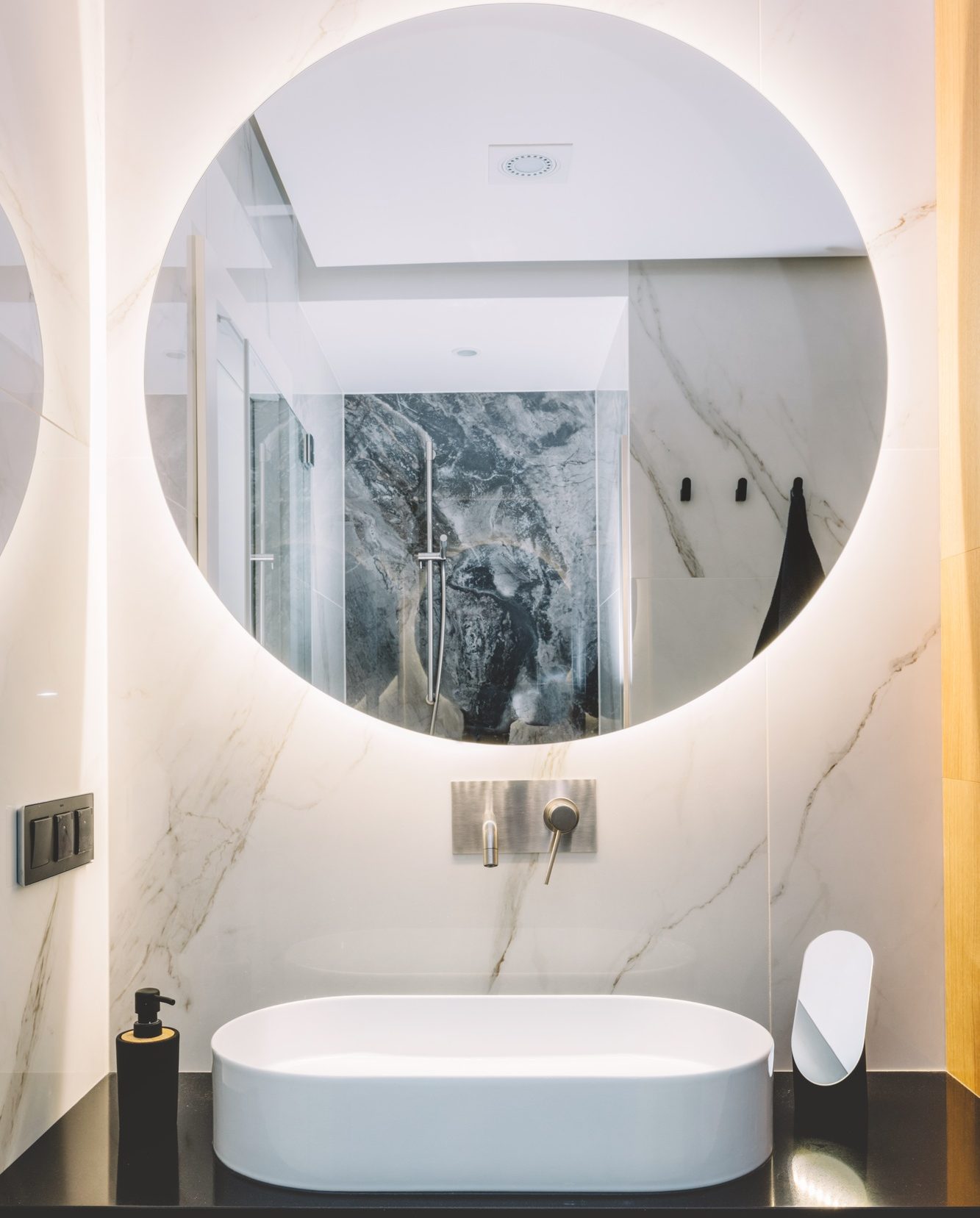 LED Mirrors — Phipps Global